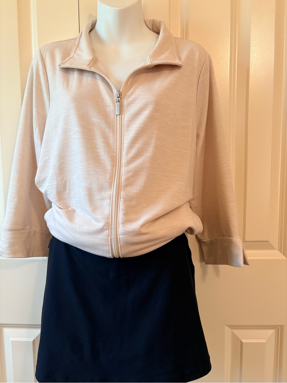 NWOT, Light Beige Zip-Front Jacket, size L